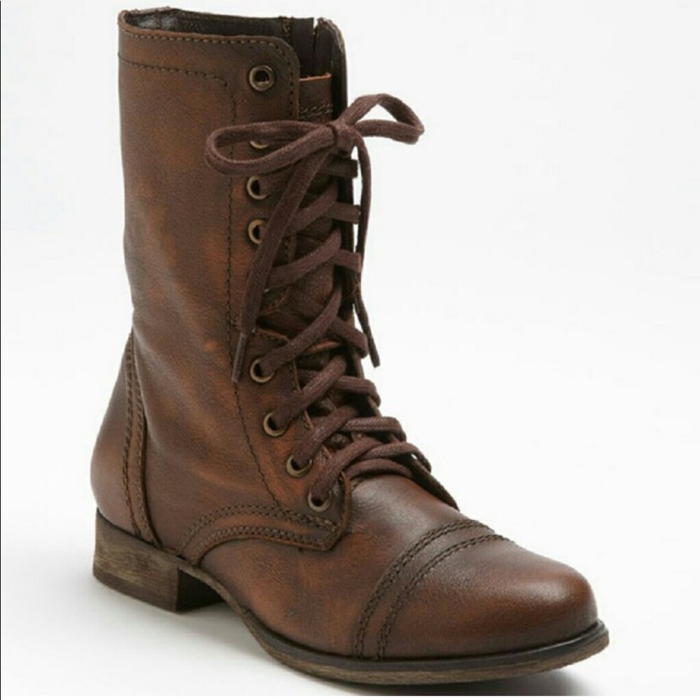 AUTHENTIC STEVE MADDEN COMBAT BOOTS! NO FLAWS!